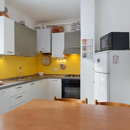 Apartman La Casetta Gialla *