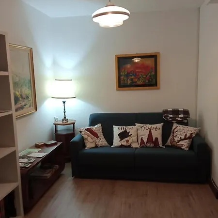 La Casetta Gialla Appartement *