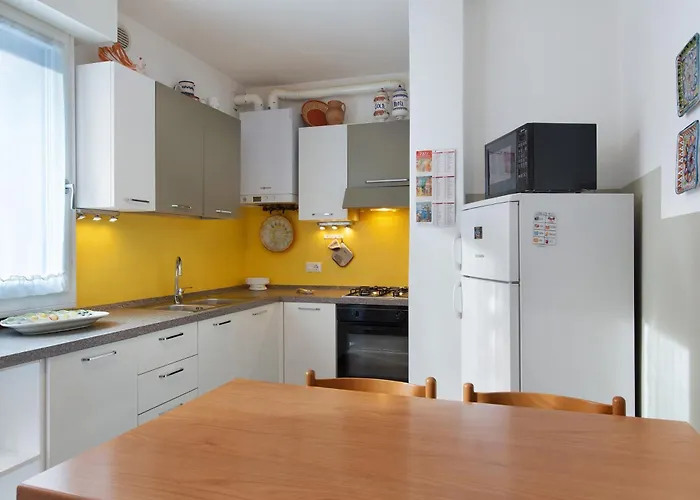 Апартаменты La Casetta Gialla *